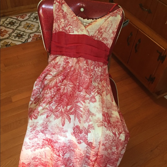 Studio M Dresses & Skirts - Flirty summer dress